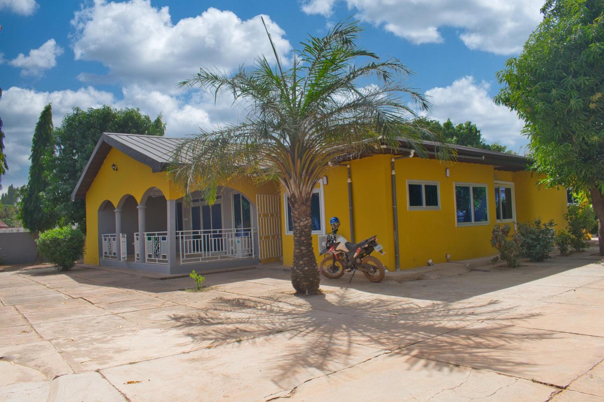 Tree House Hostel Тамале Экстерьер фото
